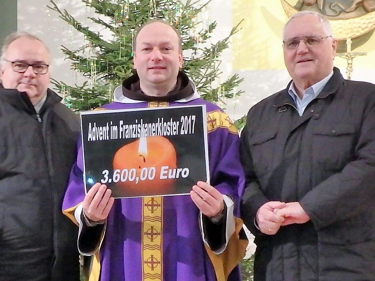 Mitorganisator Bertram Bolter, Guardian P. Makary, Klostervater Heinz Seeburger Mitorganisator Bertram Bolter, Guardian P. Makary, Klostervater Heinz Seeburger
