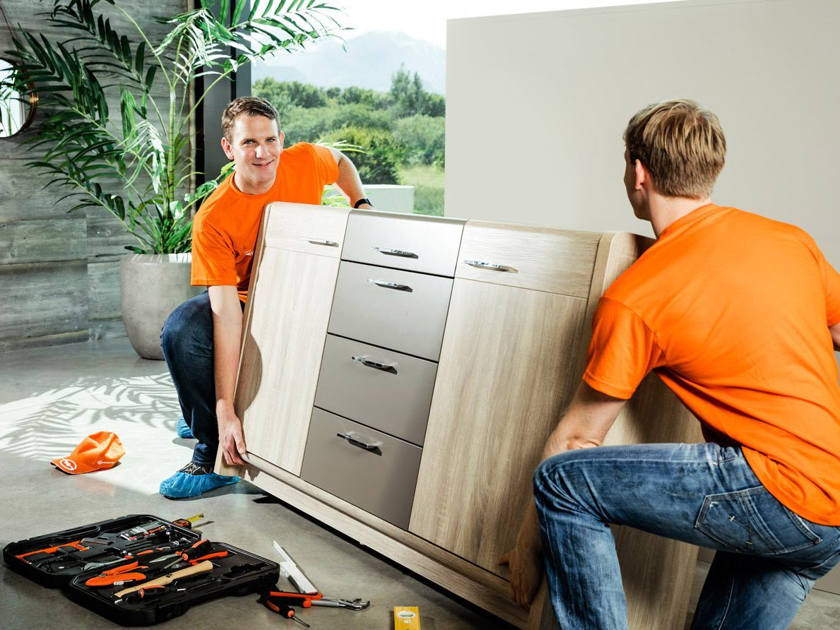 Erfahrenes Personal für Services rund um die Endkundenzustellung gesucht. Erfahrenes Personal für Services rund um die Endkundenzustellung gesucht.