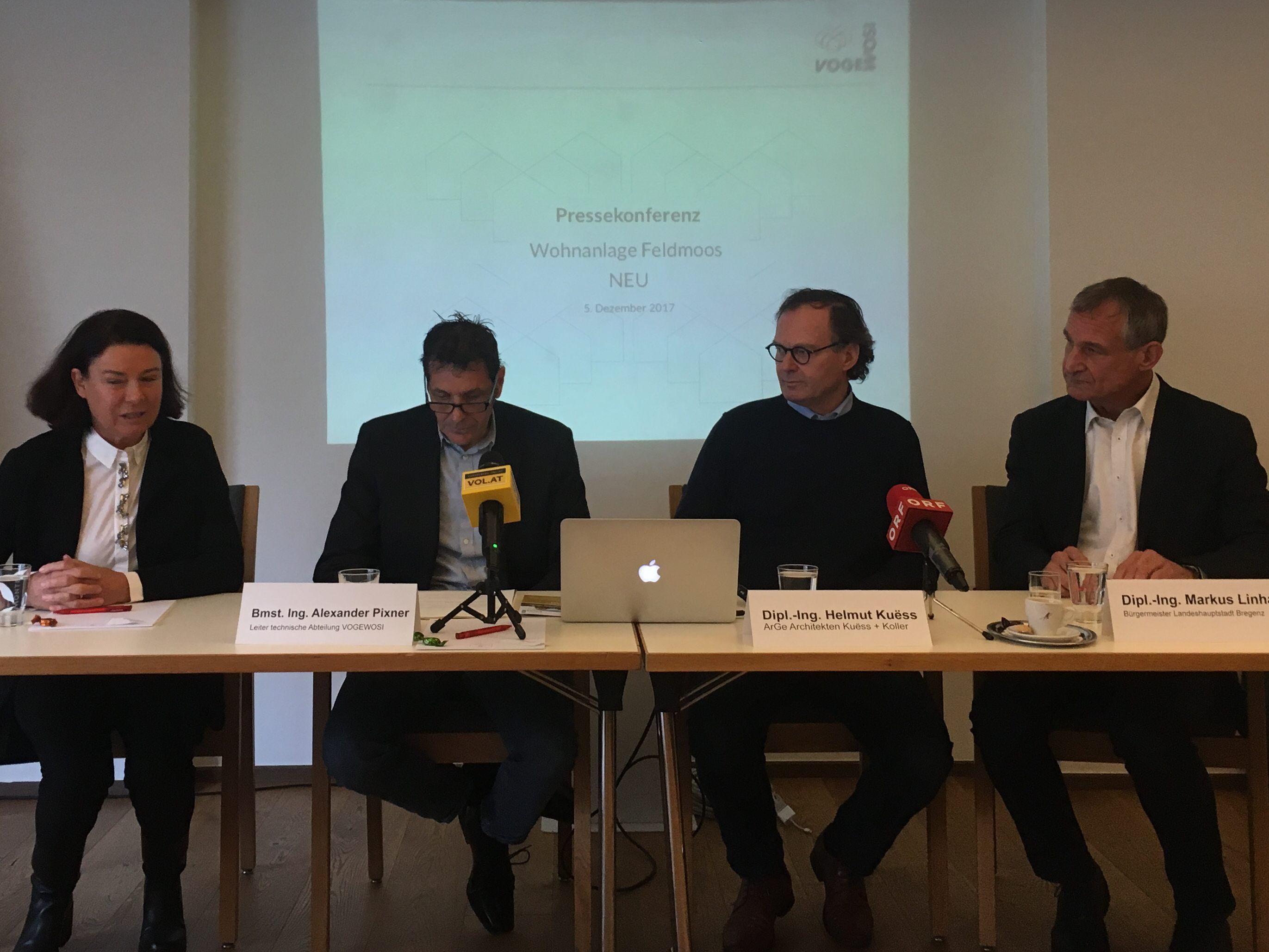 Die Pläne für den Neubau der Siedlung werden präsentiert.