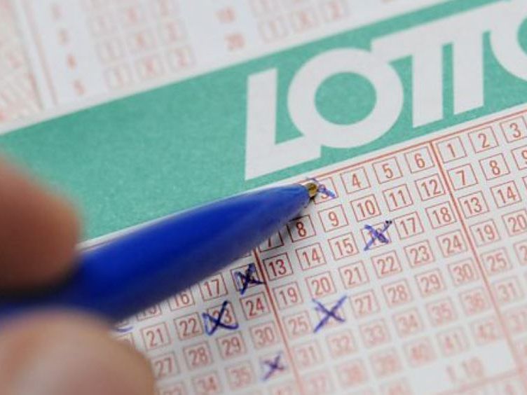 Der Lotto-Sechsfach-Jackpot wurde geknackt. Der Lotto-Sechsfach-Jackpot wurde geknackt.