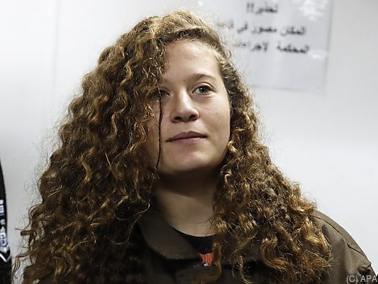 Ahed Tamimi bei ihrer Anhörung