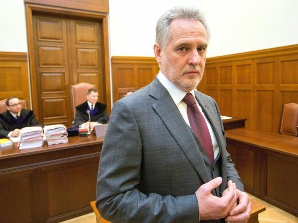 Das Oberlandesgericht Wien kritisiert in seinem Gerichtsbeschluss den spanischen Haftbefehl für Firtasch.