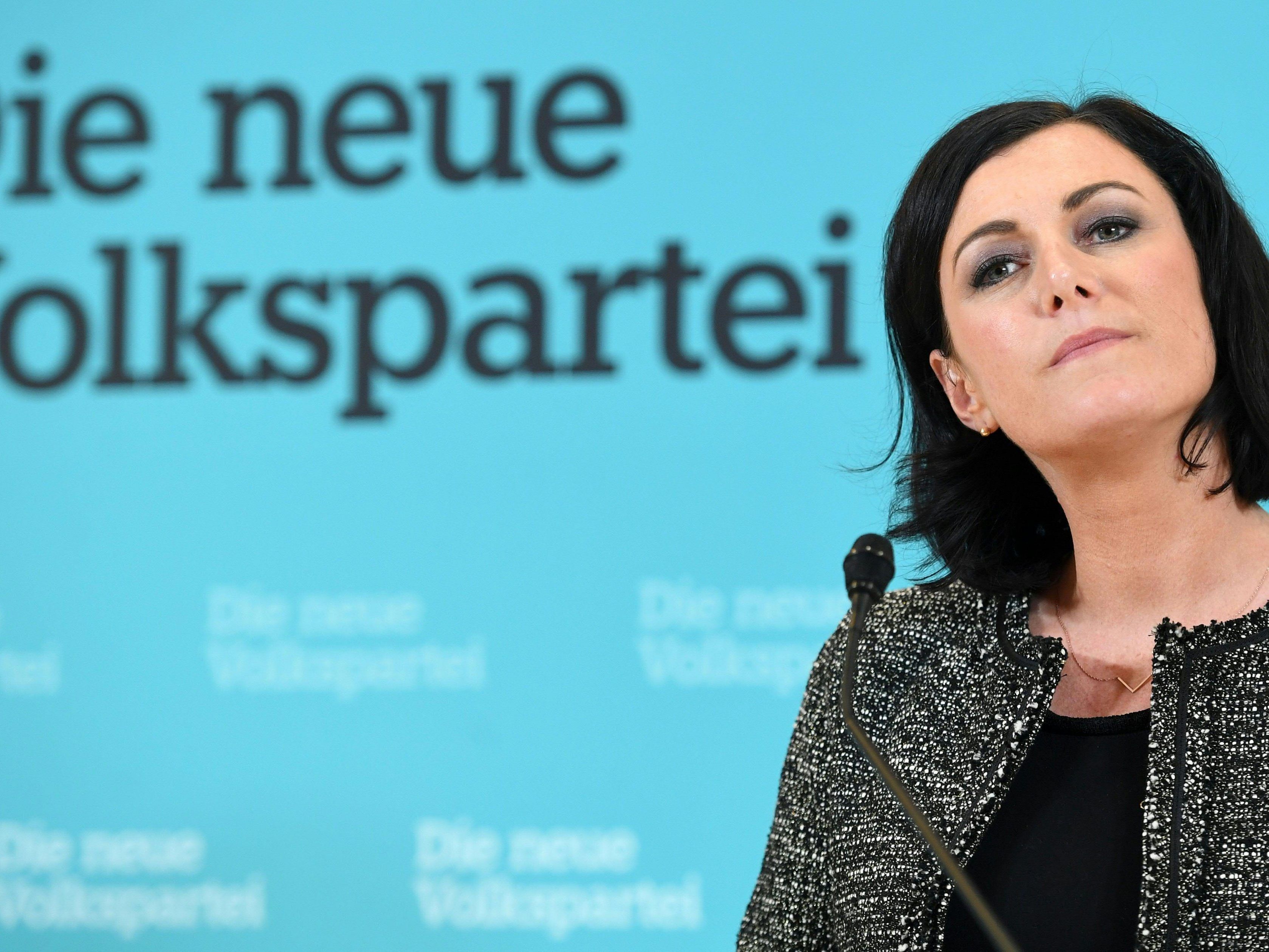 Ministerin: Steuersenkung wird in nächsten Wochen ausgearbeitet.