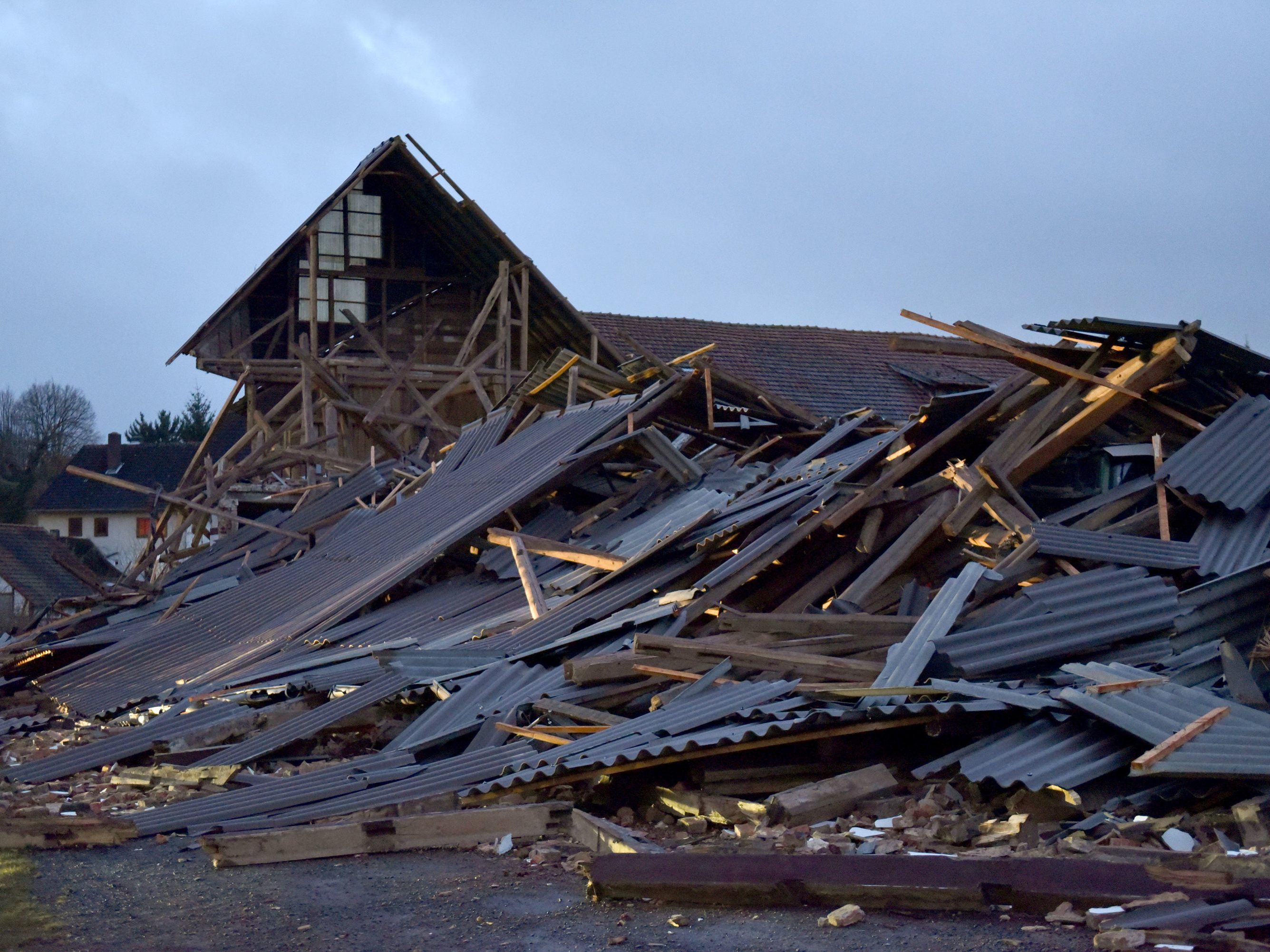 Friederike verursachte eine Schneise der Verwüstung in Mitteleuropa.