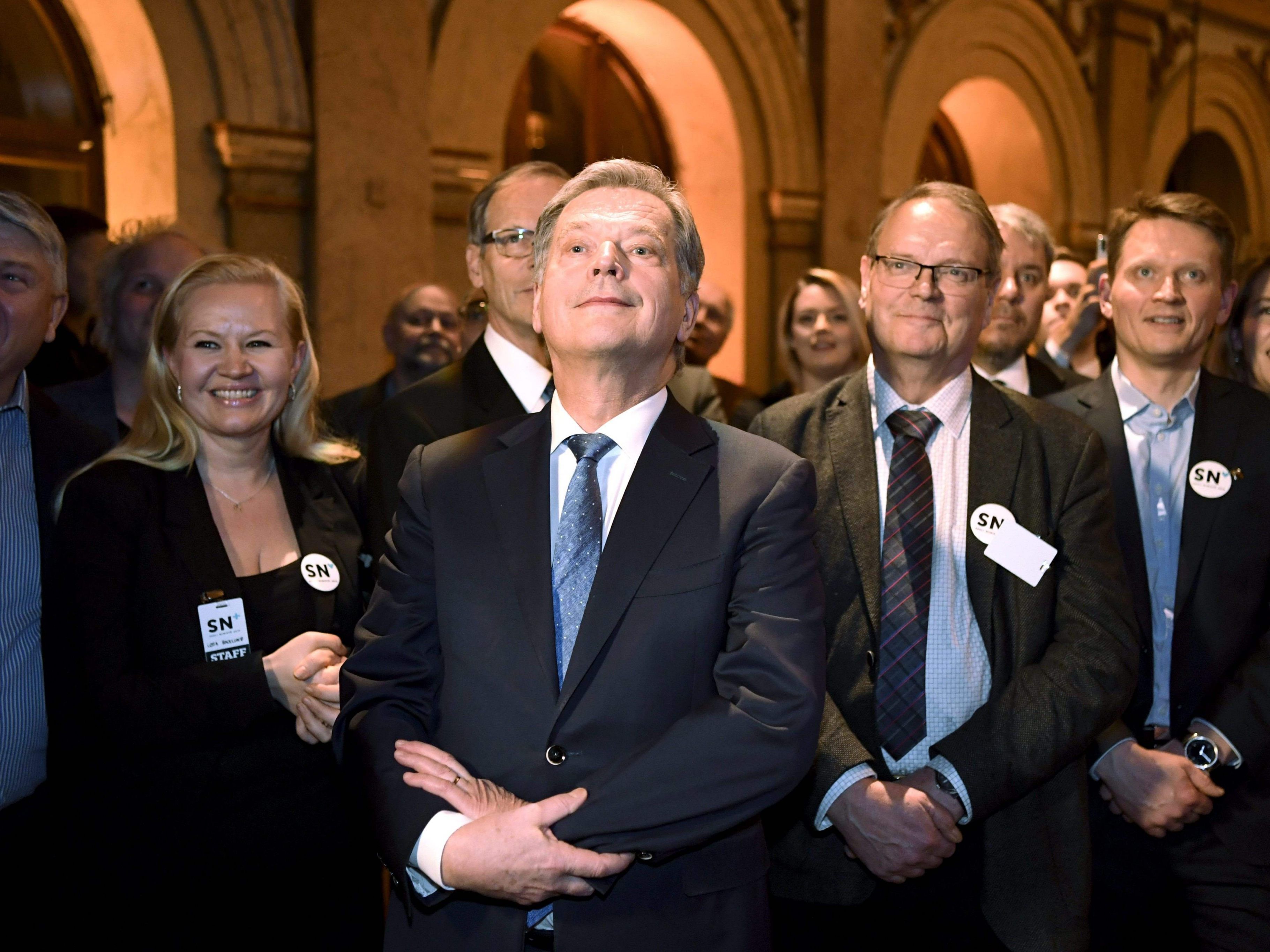 Der finnische Präsident wurde wiedergewählt. Der finnische Präsident wurde wiedergewählt.