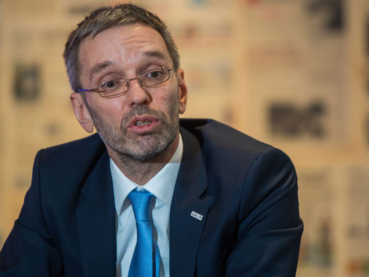 Innenminister Kickl beim Interview mit den Vorarlberger Nachrichten.