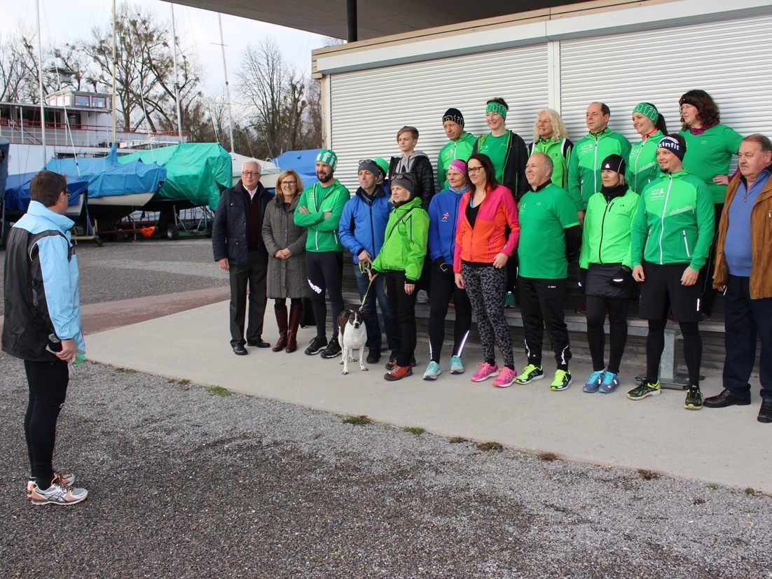 Zum traditionellen Dreikönigslauf konnte Sportreferent Christophorus Schmid doch wieder einige Laufsportfreunde und honore Gäste am See willkommen heißen.