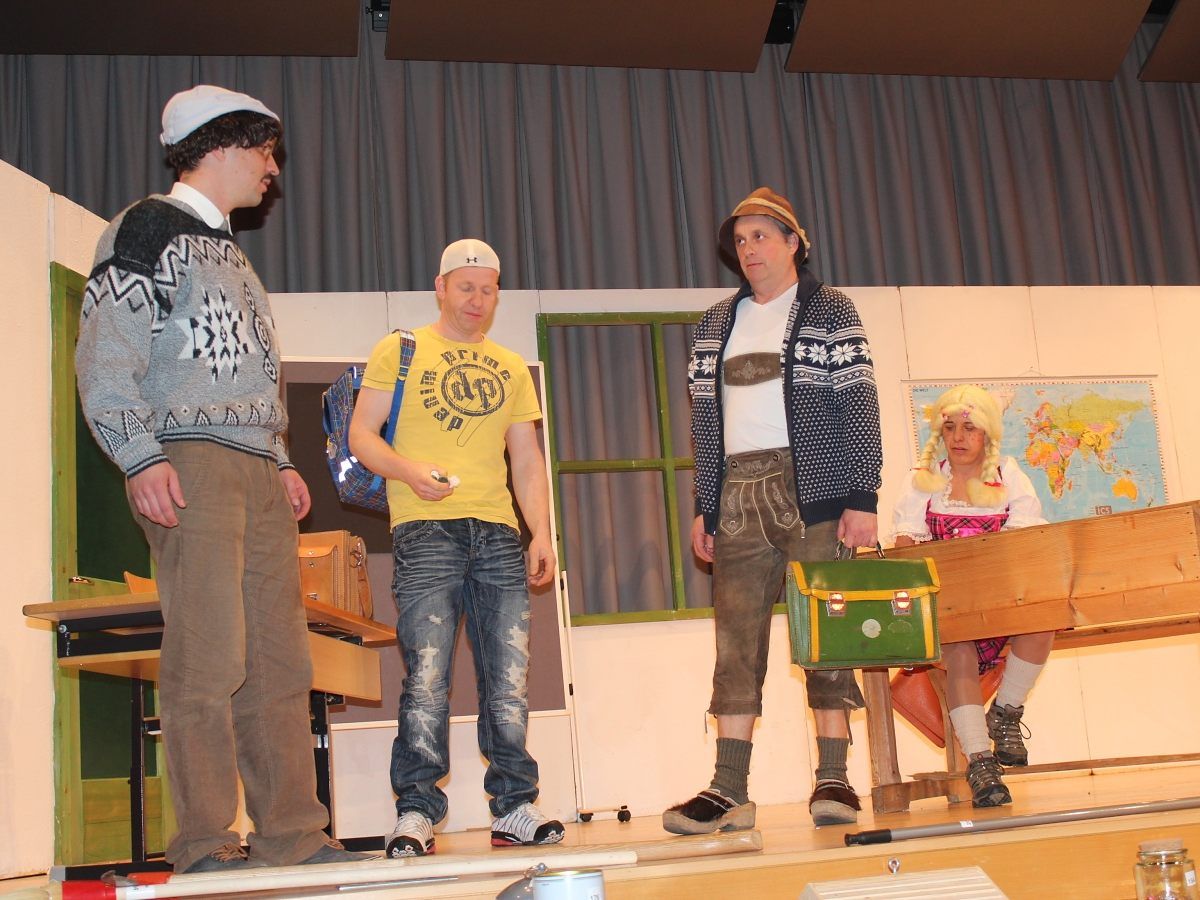 Humorvoller Einakter mit Schauspielern des Schivereins. Humorvoller Einakter mit Schauspielern des Schivereins.