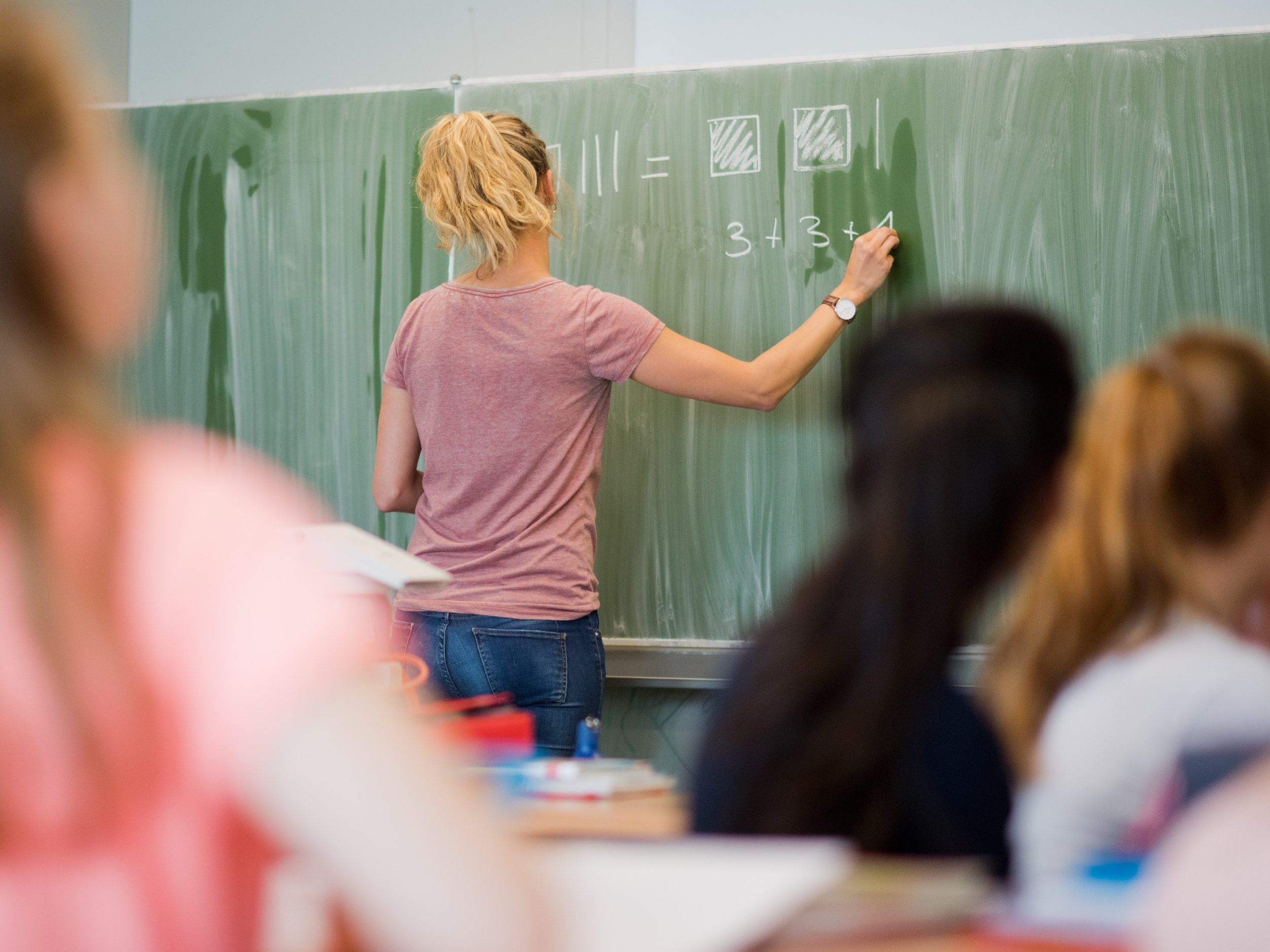 Bis zu 660 Euro soll die Starfe für Schulschwänzen in Zukunft betragen können.