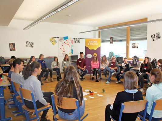 Neben den Anfragen zu jugendrelevanten Themen von A bis Z gab es großes Interesse an den vom aha organisierten Workshops. Neben den Anfragen zu jugendrelevanten Themen von A bis Z gab es großes Interesse an den vom aha organisierten Workshops.