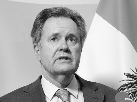 Der Spitzendiplomat war rund 40 Jahre im Auswärtigen Dienst tätig.