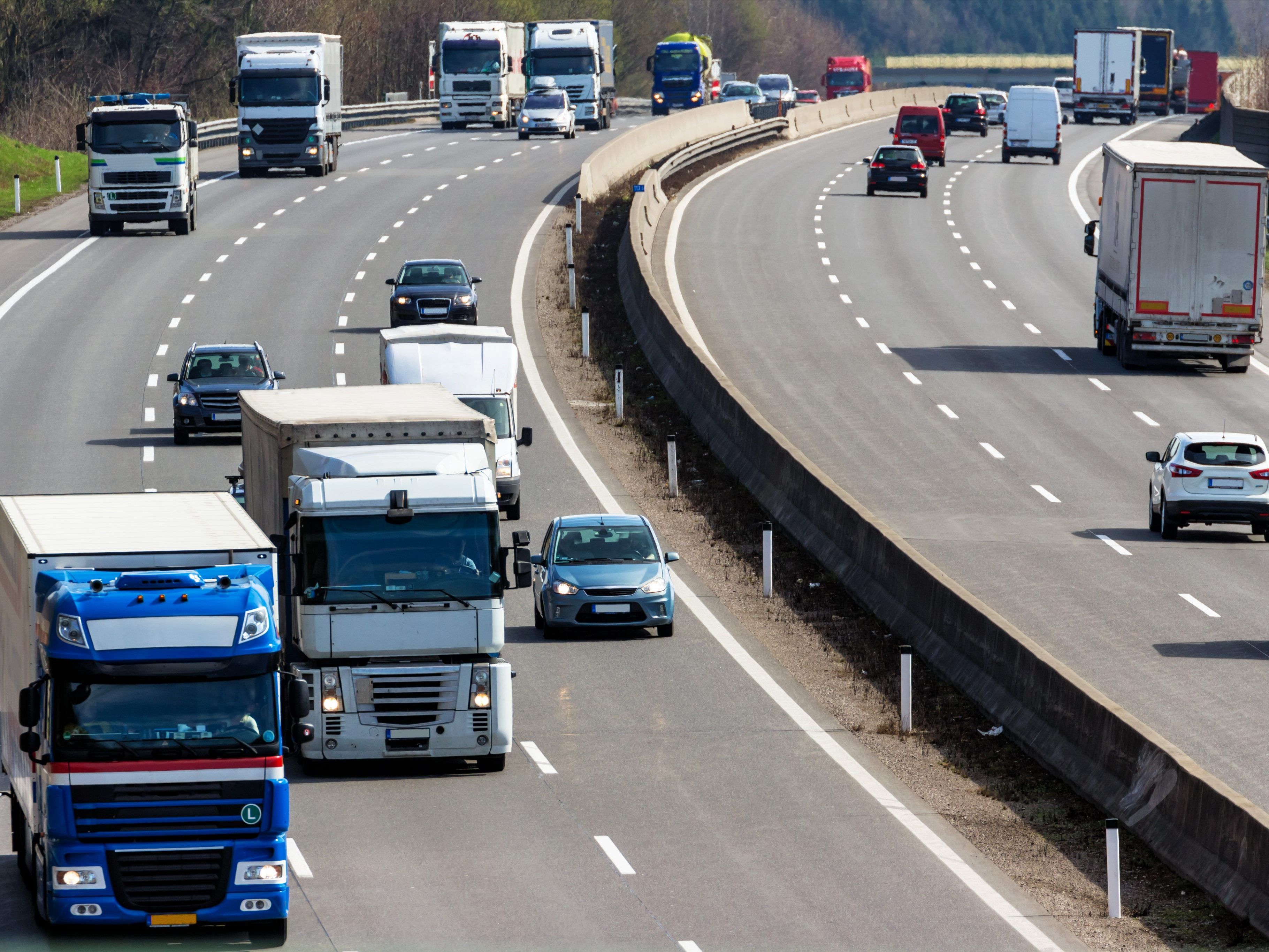 Der Lkw-Lenker war 41 Stunden mit nur einer Pause unterwegs. Der Lkw-Lenker war 41 Stunden mit nur einer Pause unterwegs.