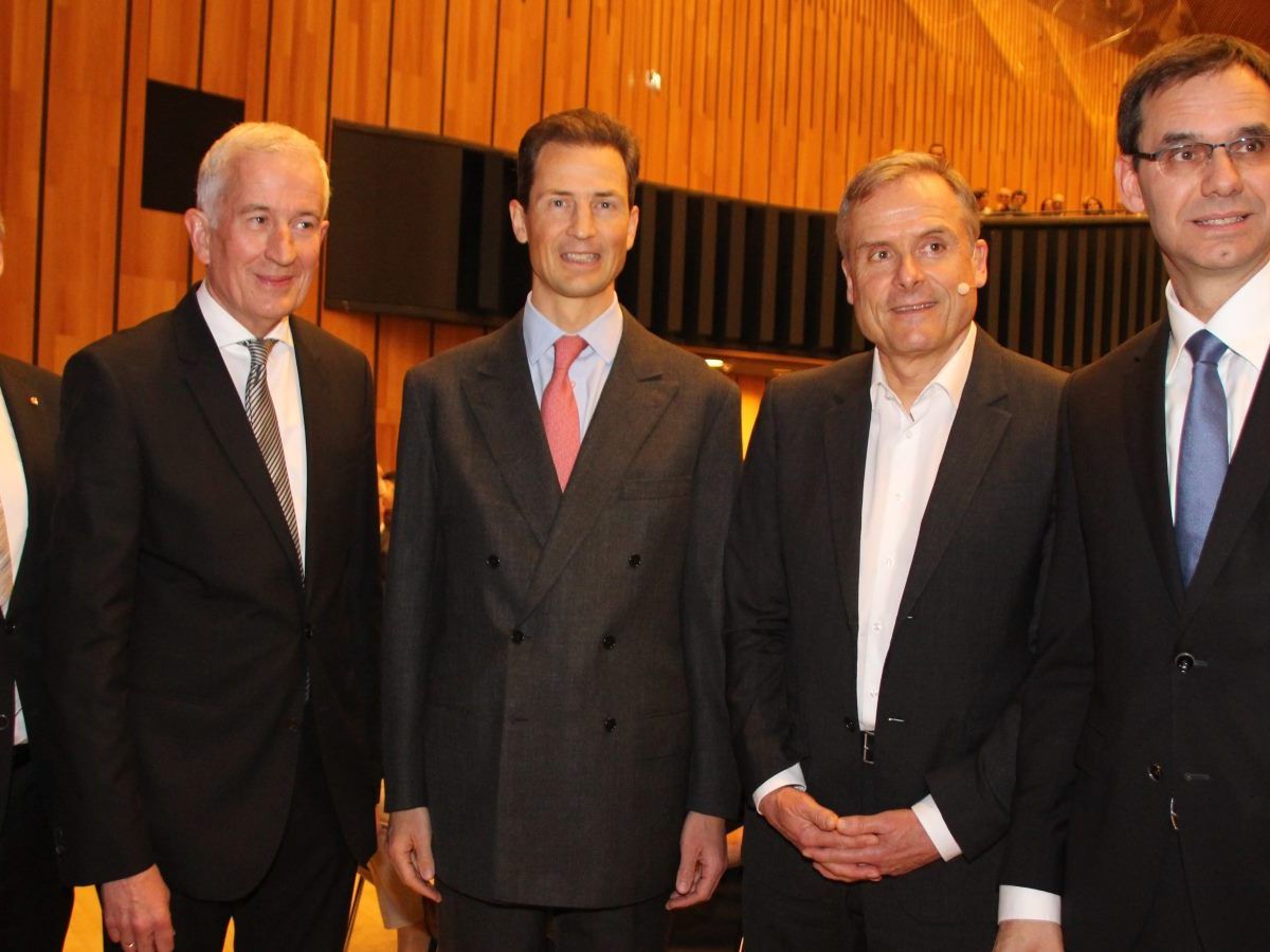 Harald Sonderegger, Wilfried Berchtold,  Erbprinz Alois Philipp Maria von und zu Liechtenstein, Axel Hacke und Markus Wallner auf dem Festakt.