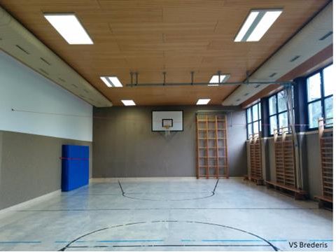 Der  Turnsaal in der Volksschule Brederis