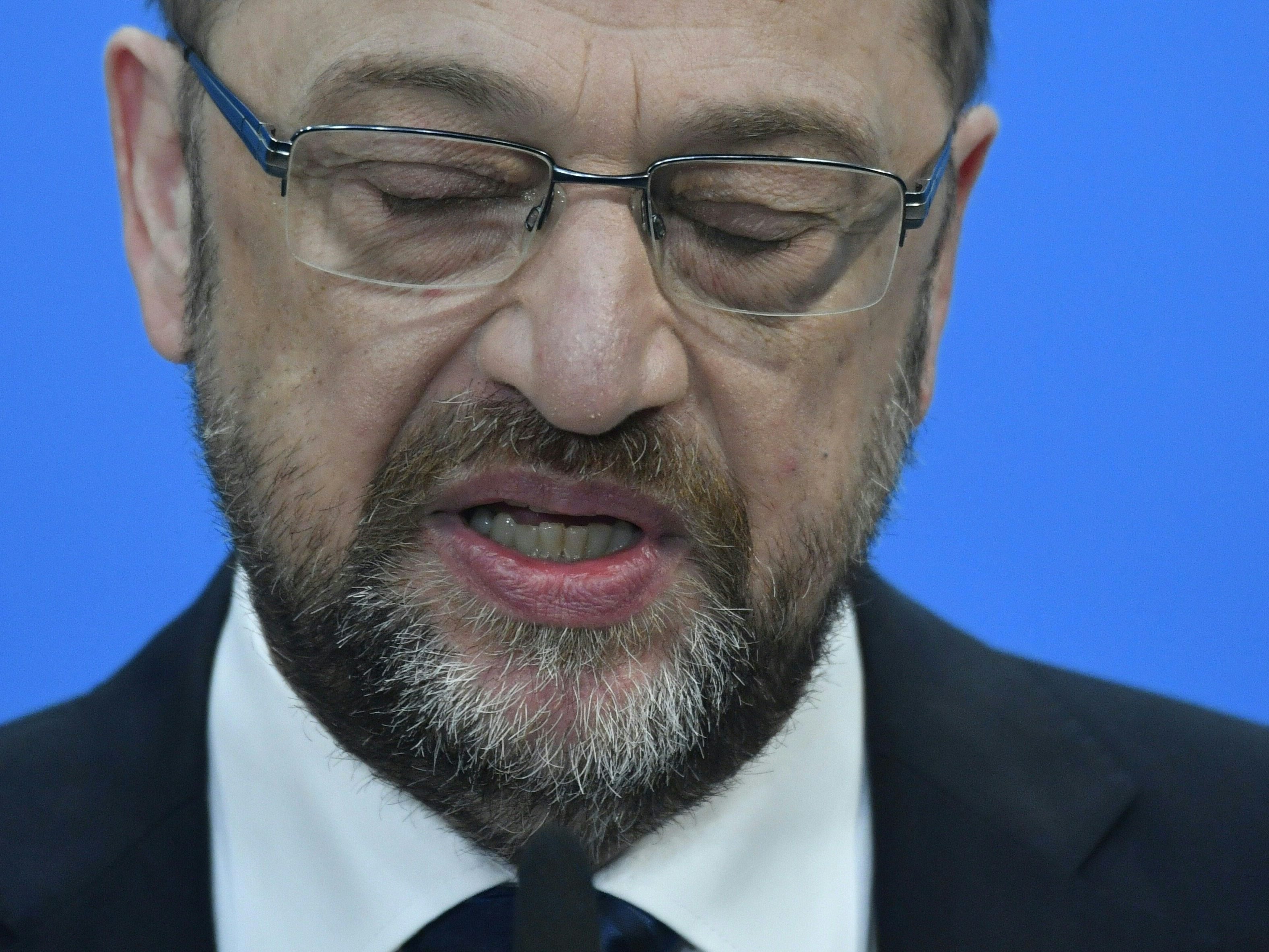 In der Partei fürchten gerade die Jusos einen beschleunigten Absturz. In der Partei fürchten gerade die Jusos einen beschleunigten Absturz.
