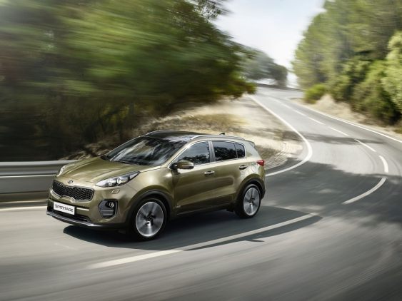 Der Kia Sportage beeindruckt mit seinem auffälligen Design vor jeder Kulisse. Der Kia Sportage beeindruckt mit seinem auffälligen Design vor jeder Kulisse.