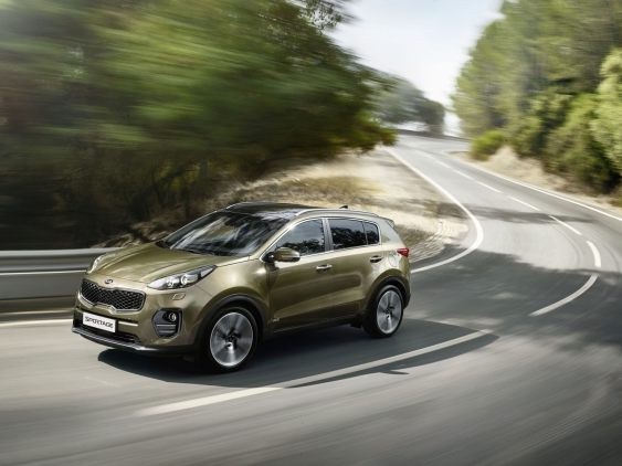 Der Kia Sportage beeindruckt mit seinem auffälligen Design vor jeder Kulisse.