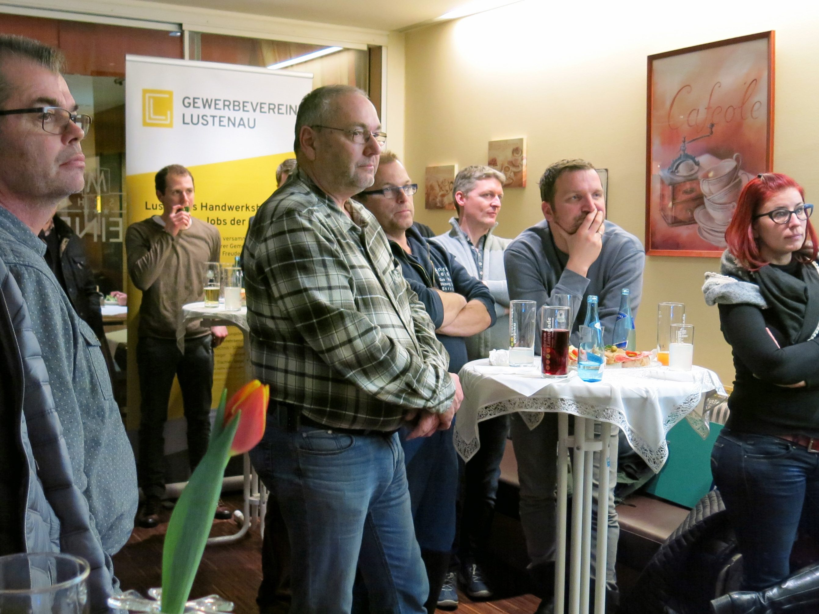 Die Lustenauer Gewerbetreibenden informierten sich bei den Vertretern der Gemeindeverwaltung und -politik. Die Lustenauer Gewerbetreibenden informierten sich bei den Vertretern der Gemeindeverwaltung und -politik.
