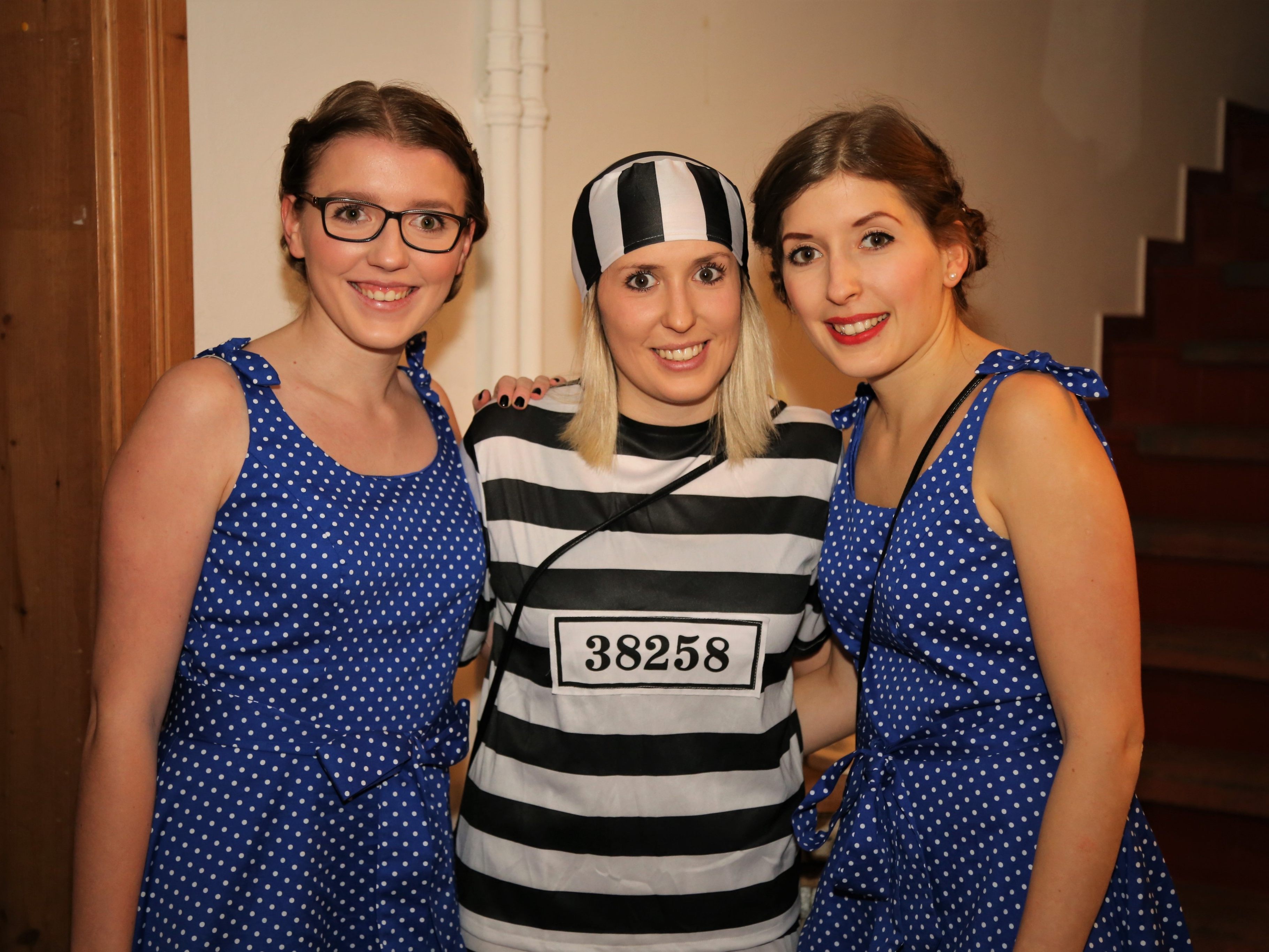 Schwestern-Trio: Corina, Patricia und Nicole. Schwestern-Trio: Corina, Patricia und Nicole.