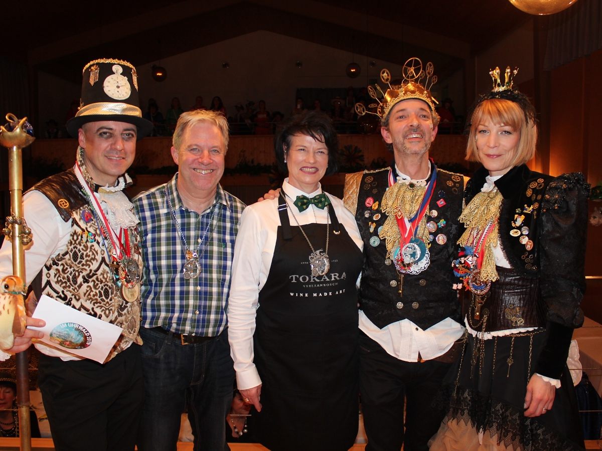 Hanspeter Tauber mit Schwester Christine, das Bregenzer Prinzenpaar und der Zeremonienmeister.