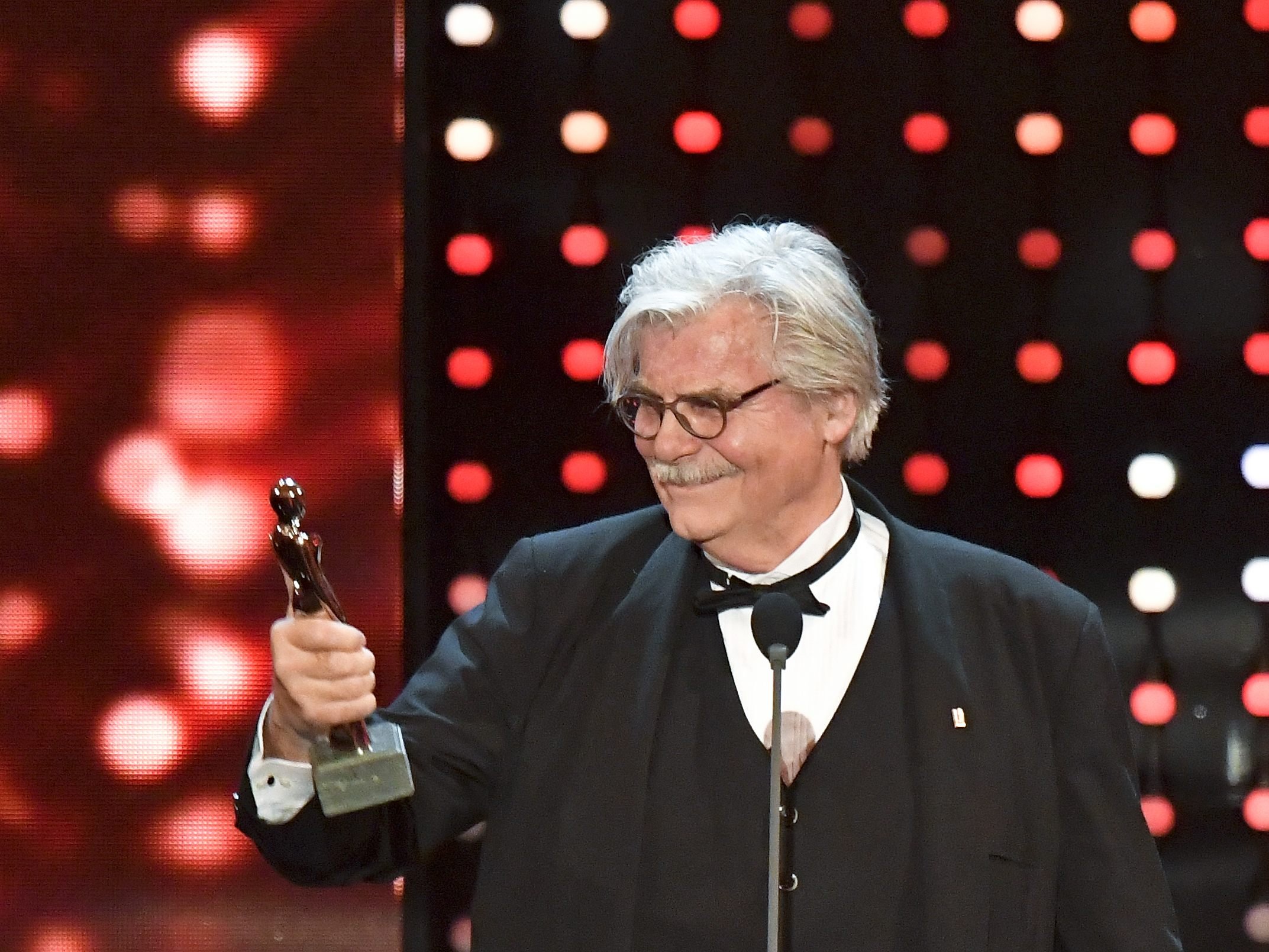 Hat sich im letzten Jahr sehr über seine Romy gefreut: Peter Simonischek