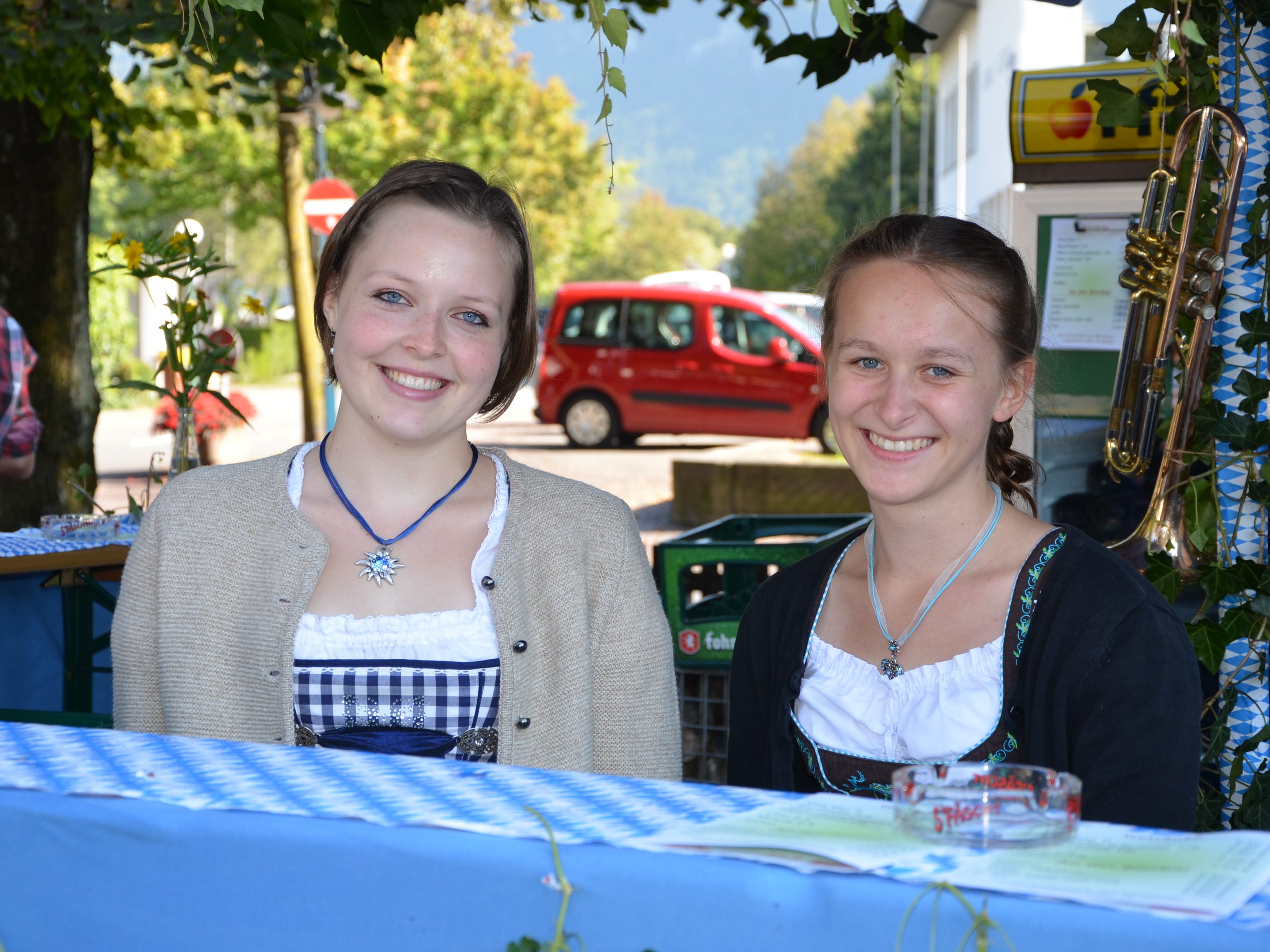 Die neuen Jugendleiter des MVH Altach Sarah Koller und Nadine Märk Die neuen Jugendleiter des MVH Altach Sarah Koller und Nadine Märk