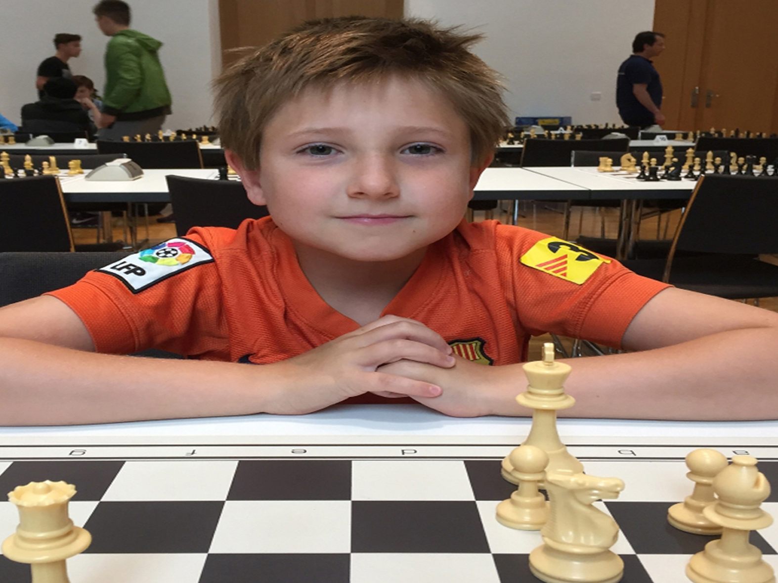 Nicolas Wohlgenannt vom SK Hohenems siegte bei den U10-Schach-Landesmeisterschaften. Nicolas Wohlgenannt vom SK Hohenems siegte bei den U10-Schach-Landesmeisterschaften.