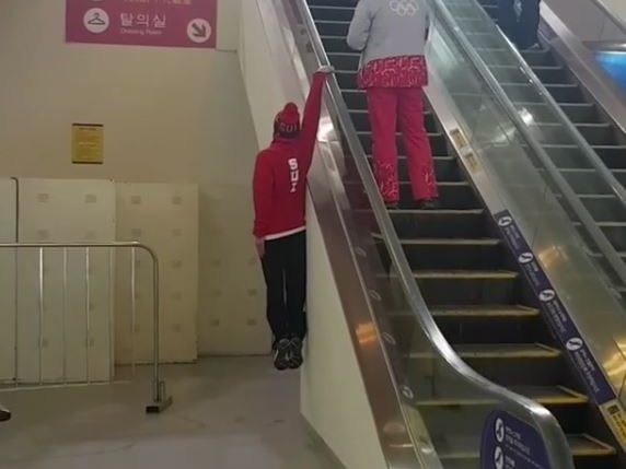 Das sie Humor haben, beweisen die Schweizer bei den Olympischen Spielen in Pyeongchang. Das sie Humor haben, beweisen die Schweizer bei den Olympischen Spielen in Pyeongchang.