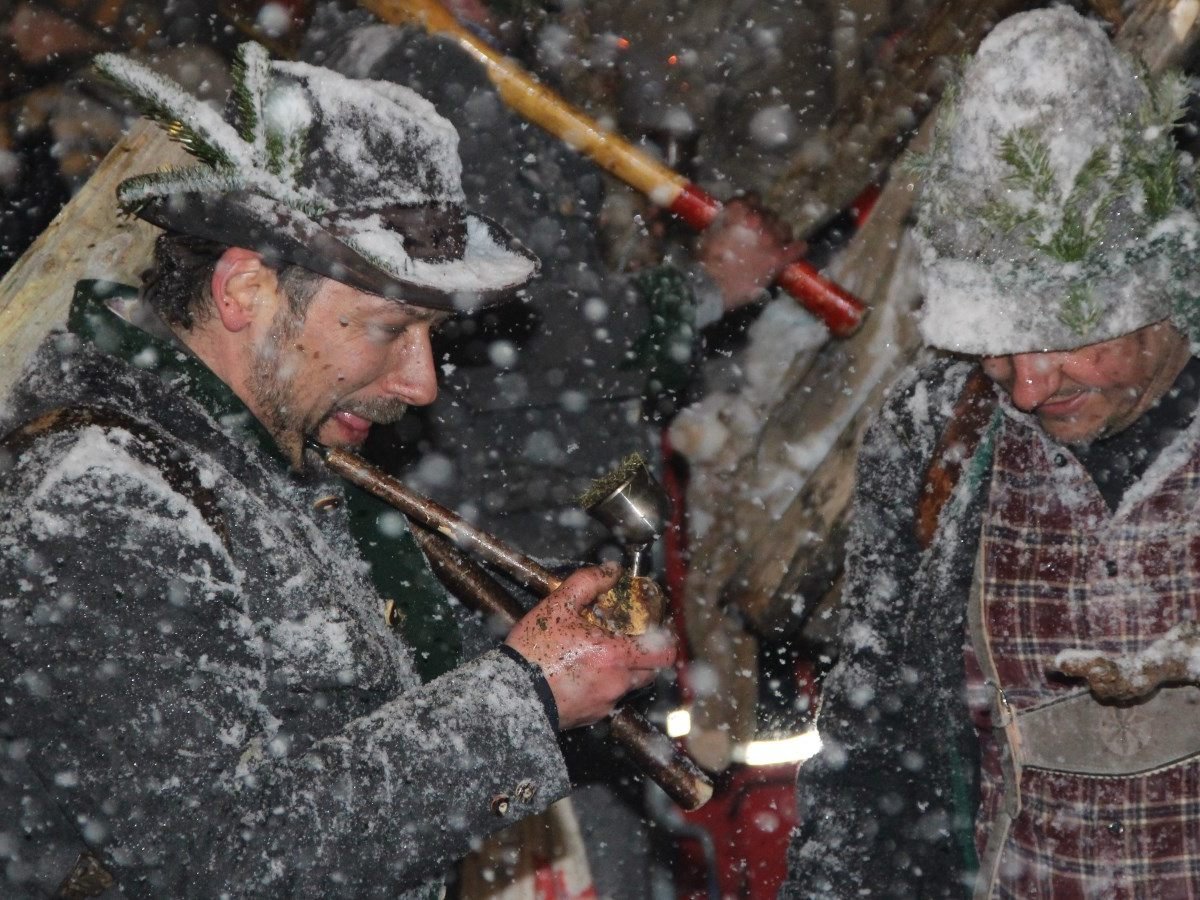 Zünler im dichten Schneetreiben auf dem Schaaner Ried 2018.