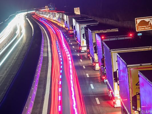 Die nächste Lkw-Blockabfertigung kommt nach Ostern