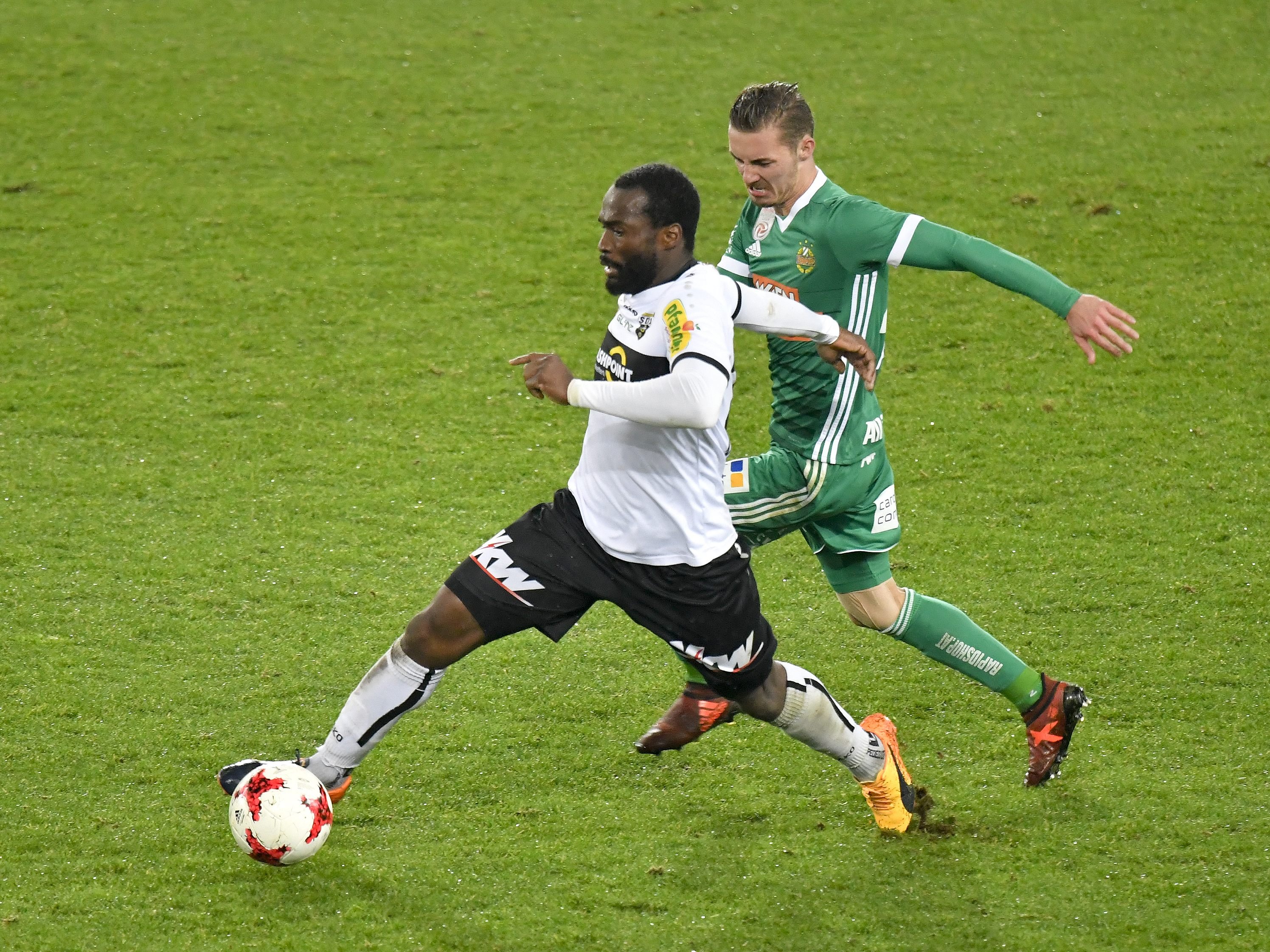 Rapid kämpft am Samstag in der Fußball-Bundesliga auf ungeliebtem Boden um die Rückkehr in die Erfolgsspur. Rapid kämpft am Samstag in der Fußball-Bundesliga auf ungeliebtem Boden um die Rückkehr in die Erfolgsspur.