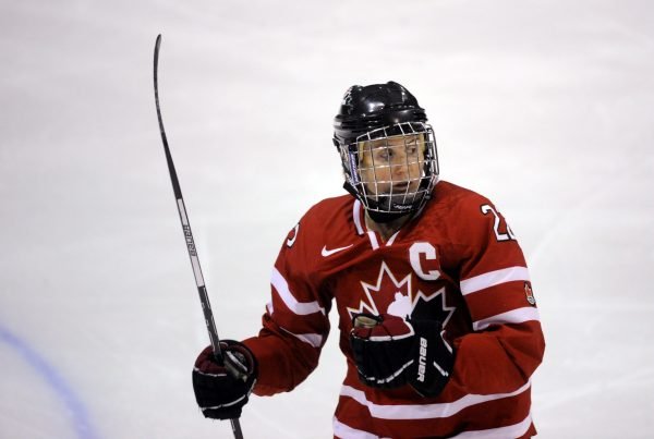 Hayley Wickenheiser gewann 2006 für Kanada olympisches Gold. - AP/DAPD Hayley Wickenheiser gewann 2006 für Kanada olympisches Gold. - AP/DAPD