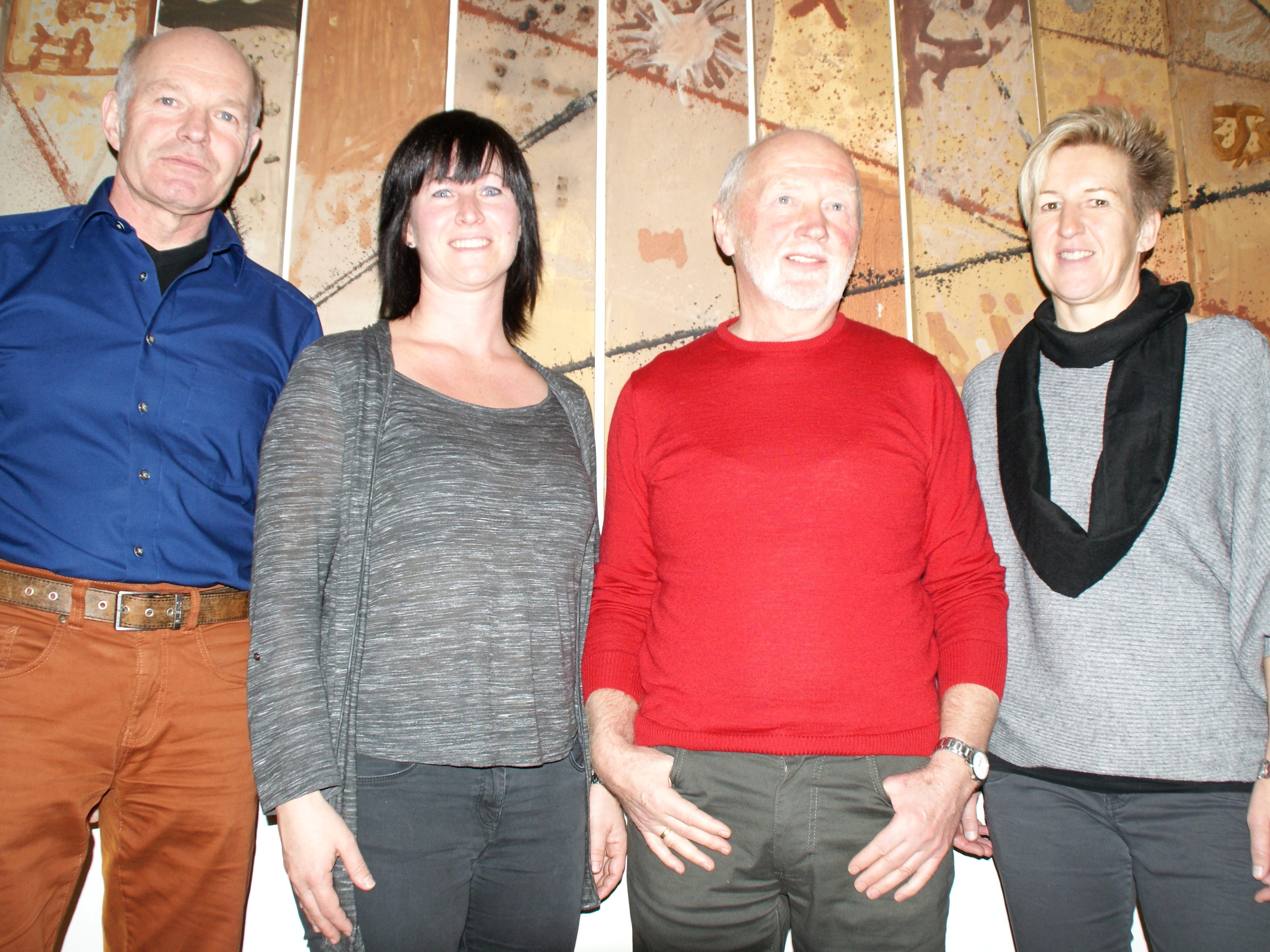 Neu gewählter Ausschuss: Gründungsobmann Kurt Greber (li.), Daniela Lehner, Edelbert Schelling (seit 1995 in Funktion) und Agnes Müller. Neu gewählter Ausschuss: Gründungsobmann Kurt Greber (li.), Daniela Lehner, Edelbert Schelling (seit 1995 in Funktion) und Agnes Müller.