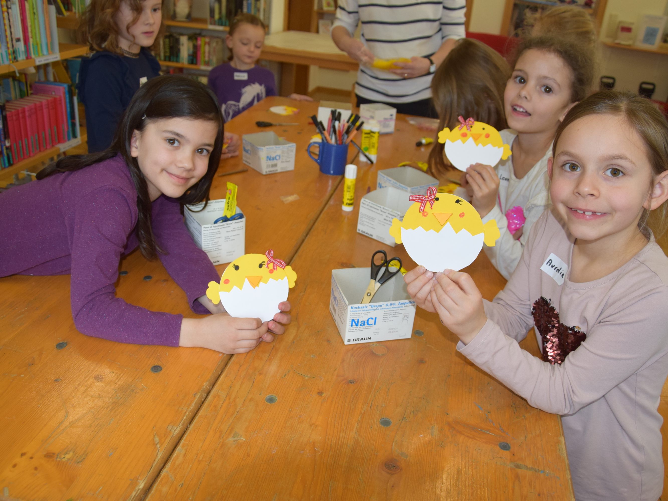 Die Kinder freuten sich über die fertigen Werkstücke ....