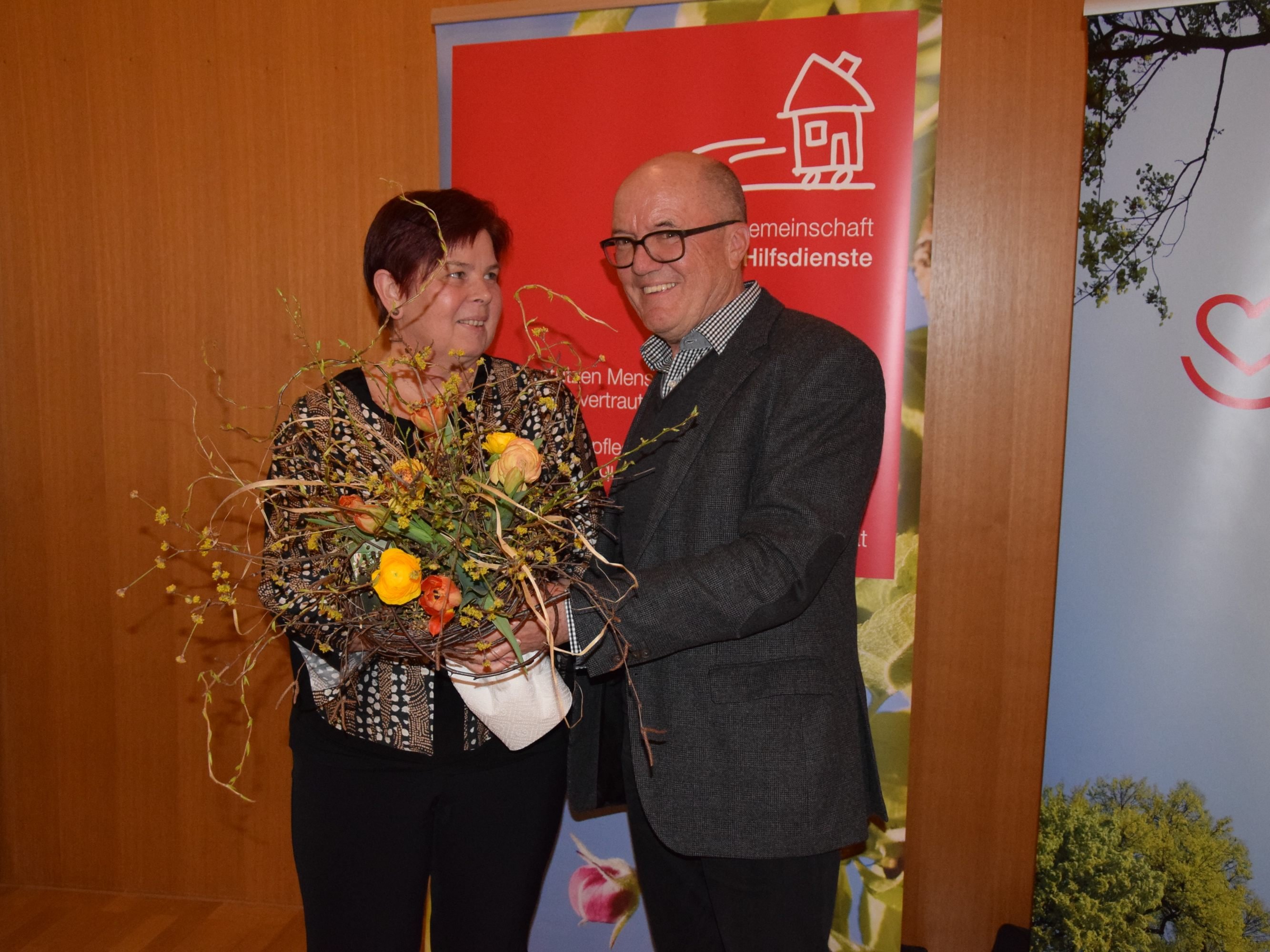 DGKS Margret Pacher wurde im Rahmen der Generalversammlung für 20 Jahre MOHI Koordinatorin vom Obmann Wilfried Müller geehrt DGKS Margret Pacher wurde im Rahmen der Generalversammlung für 20 Jahre MOHI Koordinatorin vom Obmann Wilfried Müller geehrt