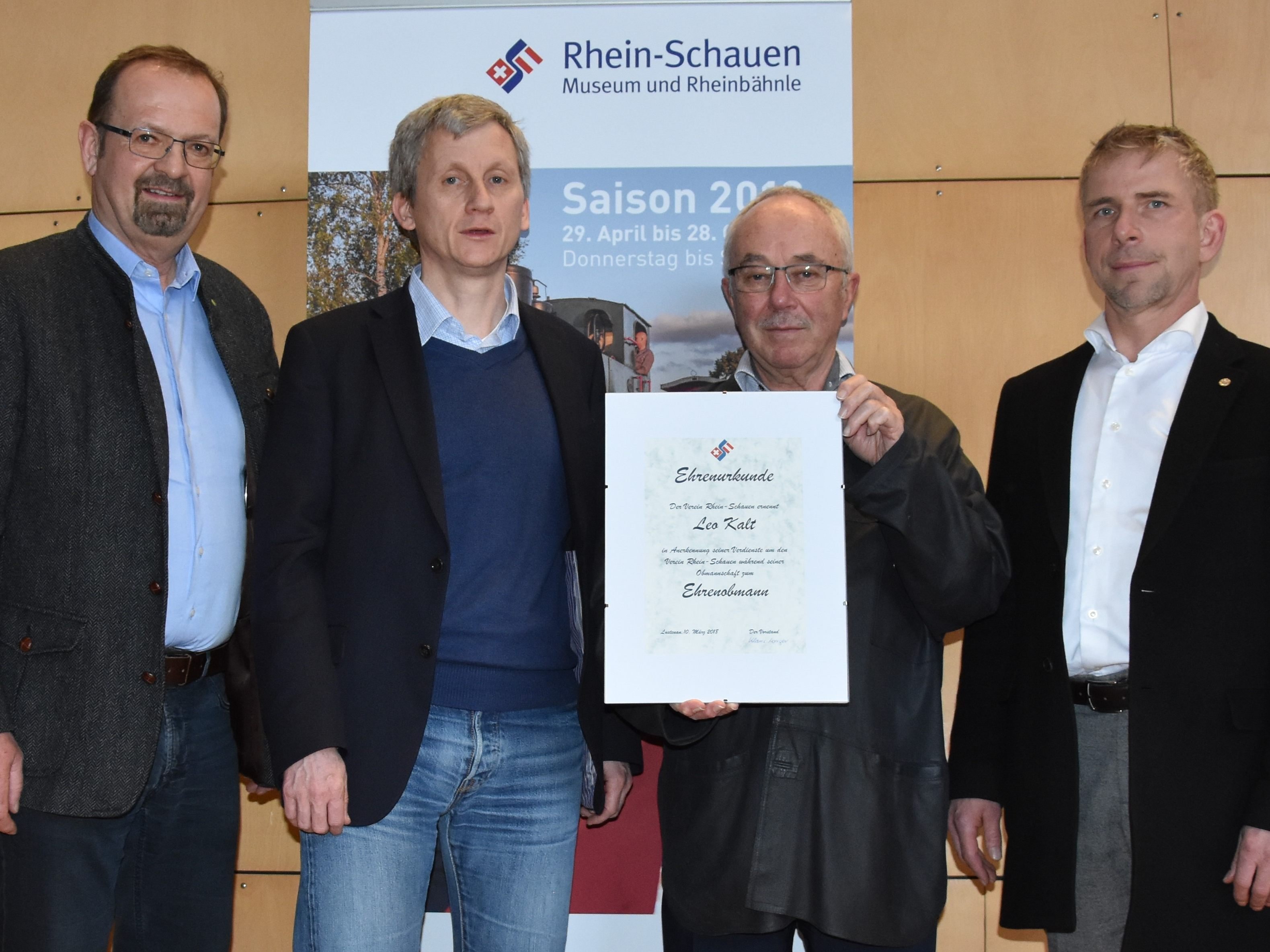 Bürgermeister Rainer Siegele und die Ehrenmitglieder Daniel Dietsche, Leo Kalt und Adolf Konstatzky. Bürgermeister Rainer Siegele und die Ehrenmitglieder Daniel Dietsche, Leo Kalt und Adolf Konstatzky.