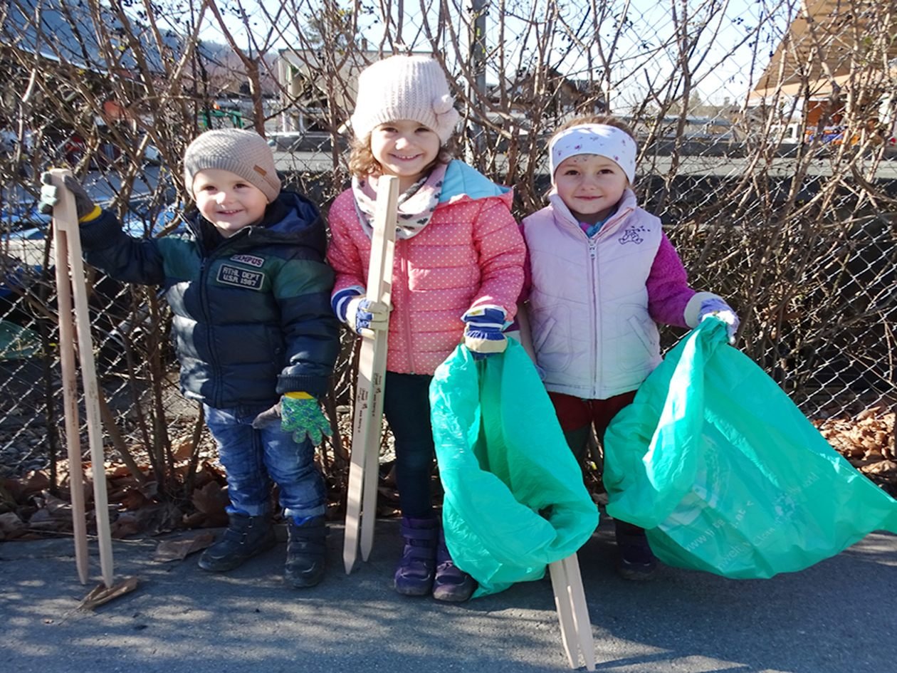 Mehr als die Hälfte der Flurreiniger waren wieder Kinder und Jugendliche.