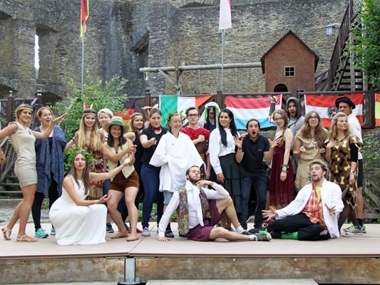 Internationale Begegnungen und spannende Aktivitäten stehen bei den Ländle-goes-Europe-Camps auf dem Programm. Internationale Begegnungen und spannende Aktivitäten stehen bei den Ländle-goes-Europe-Camps auf dem Programm.