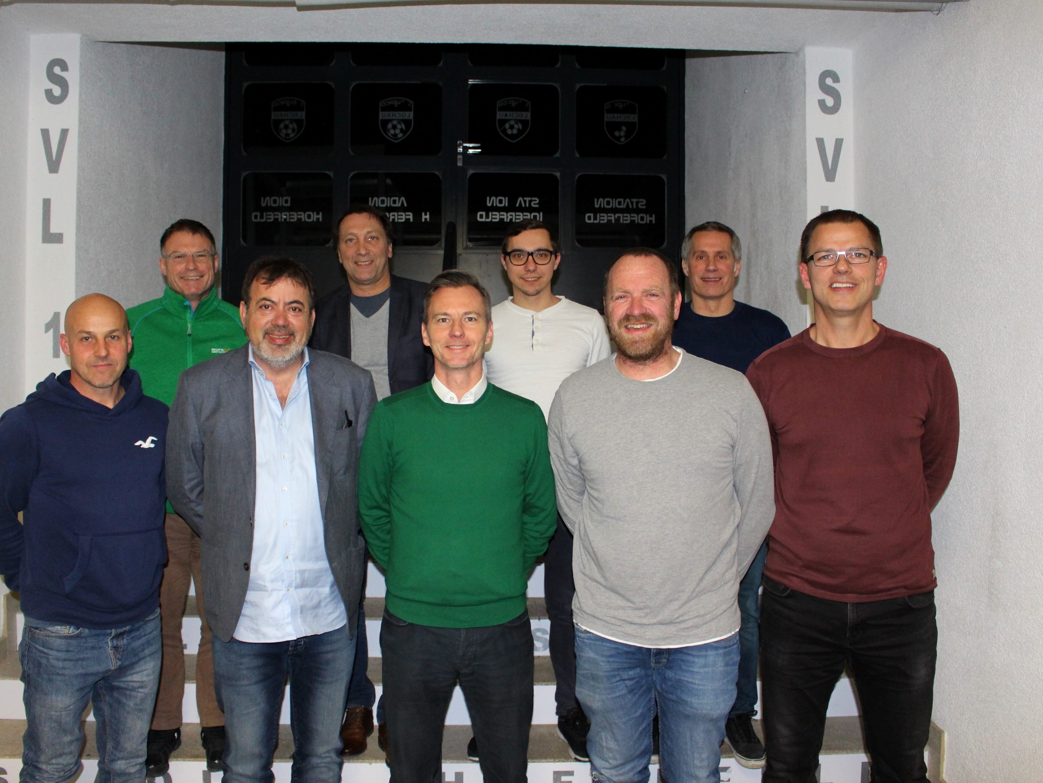 Ein erfolgreiches Team führt den SV Typico Lochau: Jan Ove Pedersen, Egon Haag, Obmann Alexander Schiller, Robert Schwarz und Markus Feldkircher (vorne von links); Ralf Renoth, Gabriel Ramsauer, Thomas Baldreich und Herbert Ausserlechner (hinten). Es fehlt Markus Graz. Ein erfolgreiches Team führt den SV Typico Lochau: Jan Ove Pedersen, Egon Haag, Obmann Alexander Schiller, Robert Schwarz und Markus Feldkircher (vorne von links); Ralf Renoth, Gabriel Ramsauer, Thomas Baldreich und Herbert Ausserlechner (hinten). Es fehlt Markus Graz.