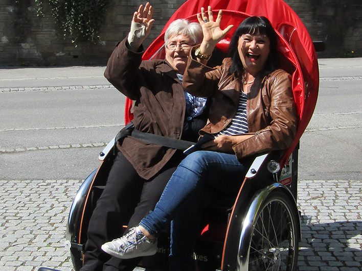 Rikscha-Ausfahrt für Seniorinnen und Senioren