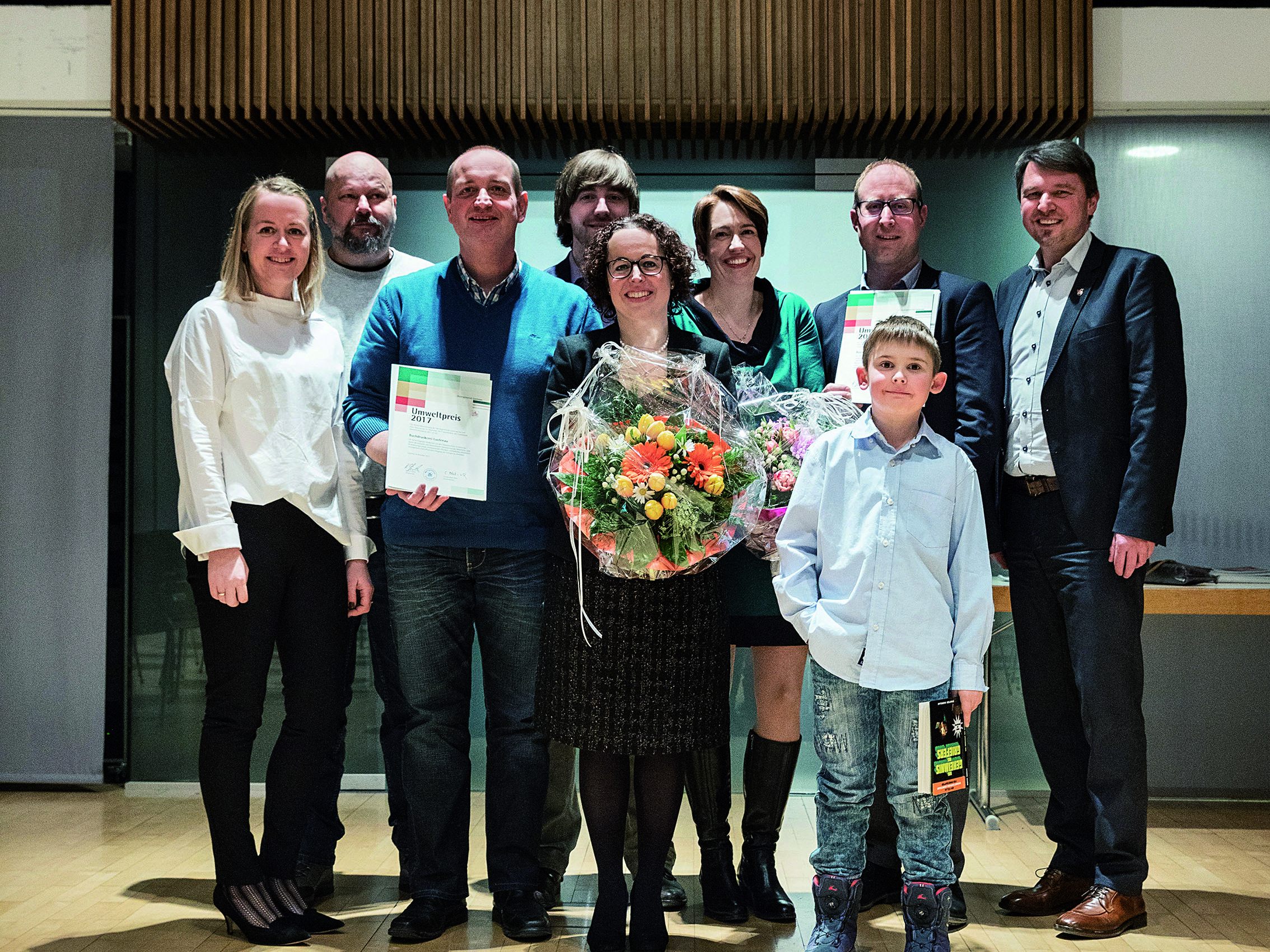 GF Christine Schwarz-Fuchs und das BuLu-Team freuten sich über die Auszeichnung. GF Christine Schwarz-Fuchs und das BuLu-Team freuten sich über die Auszeichnung.