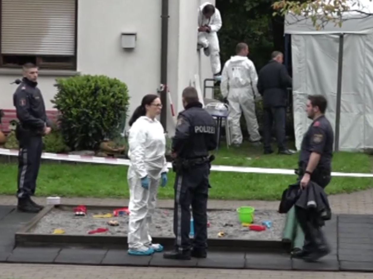 Eine Frau wurde durch Schüsse tödlich verletzt. Eine Frau wurde durch Schüsse tödlich verletzt.