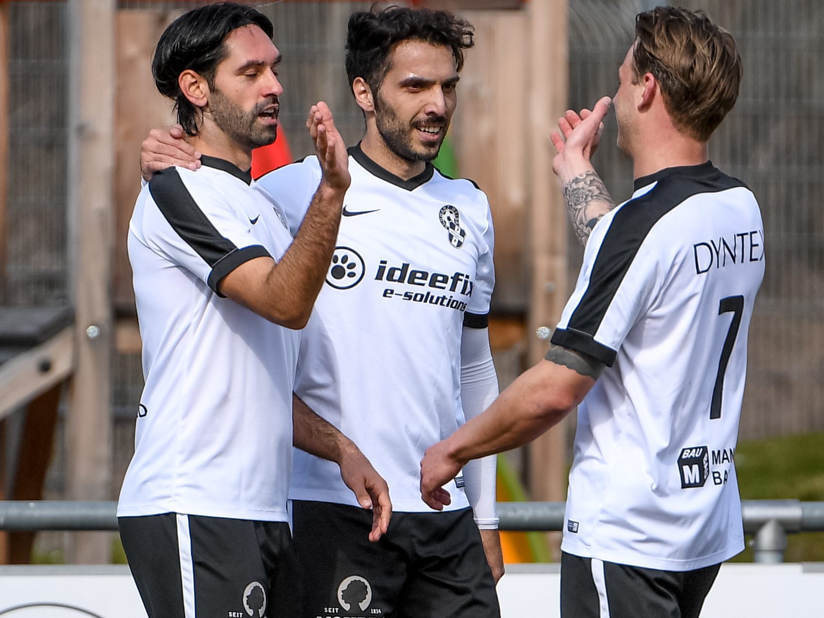Die SW-Spieler Rifat Sen, Murat Coskun, Julian Rupp und Matheus Jose Teodozo De Lima. Die SW-Spieler Rifat Sen, Murat Coskun, Julian Rupp und Matheus Jose Teodozo De Lima.
