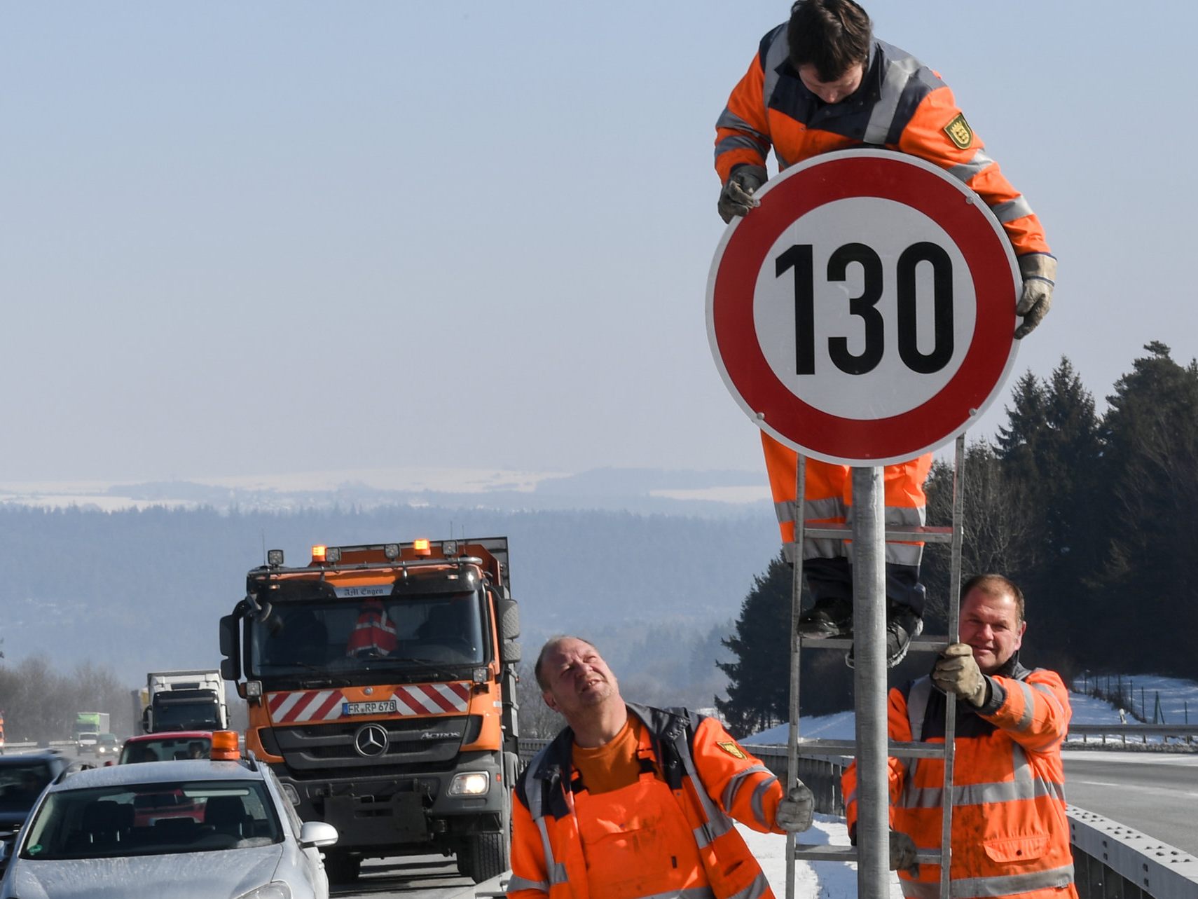 Laut den Plänen der Bundesregierung soll Tempo 130 auf Autobahnen bald Geschichte sein.