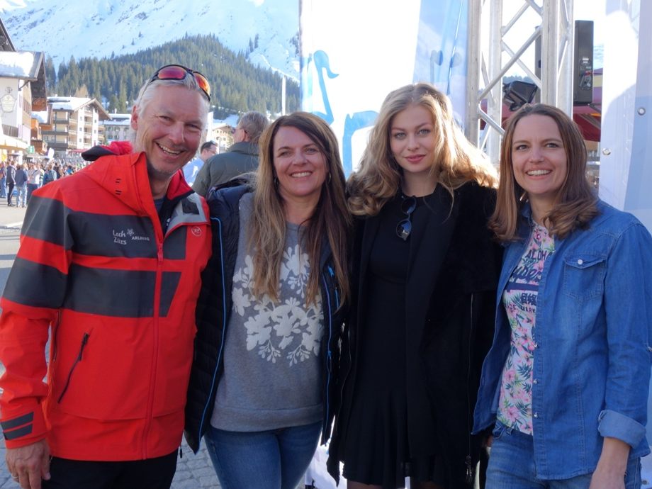 Hermann Forcher, Renée Jud, Sängerin Zoé und Julia Mumelter (v.l.). Hermann Forcher, Renée Jud, Sängerin Zoé und Julia Mumelter (v.l.).