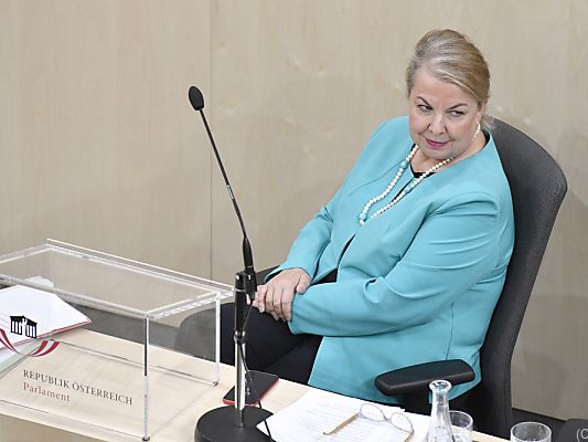 Die Gesundheitsministerin sorgt für Aufregung