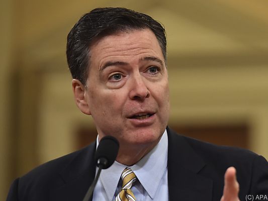 Comey plaudert aus dem Nähkästchen