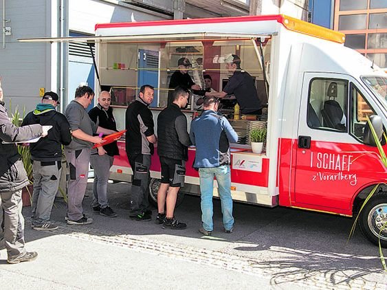 Zuletzt hat das Team des AK-Kraftwagens beim Verpackungsspezialisten Flatz in Lauterach Station gemacht.