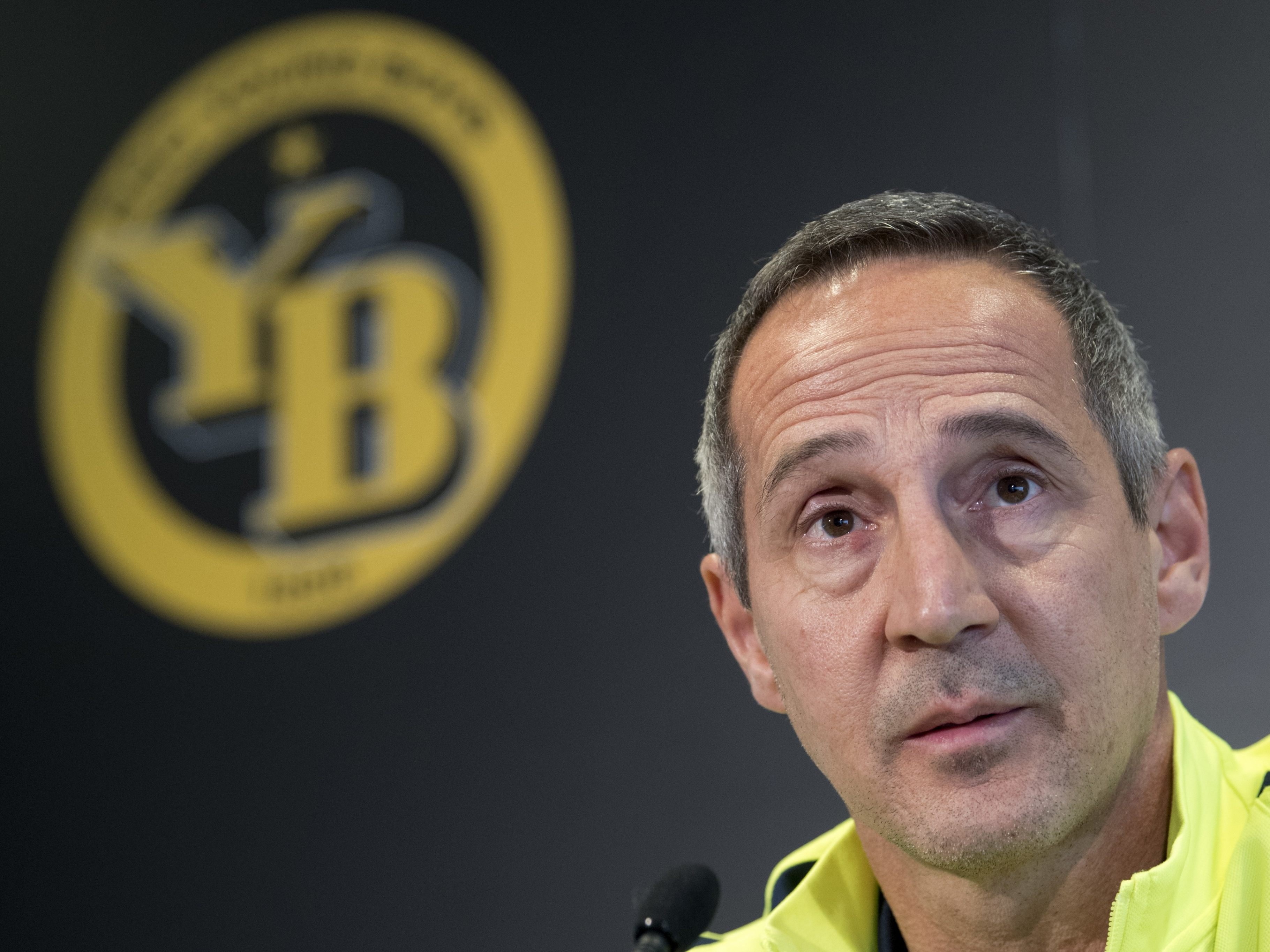 Adi Hütter steht vor seinem Meisterstück. Drei Jahre nach dem Double mit Red Bull Salzburg kann der 48-Jährige den Titel in der Schweizer Fußball-Liga fixieren. Adi Hütter steht vor seinem Meisterstück. Drei Jahre nach dem Double mit Red Bull Salzburg kann der 48-Jährige den Titel in der Schweizer Fußball-Liga fixieren.