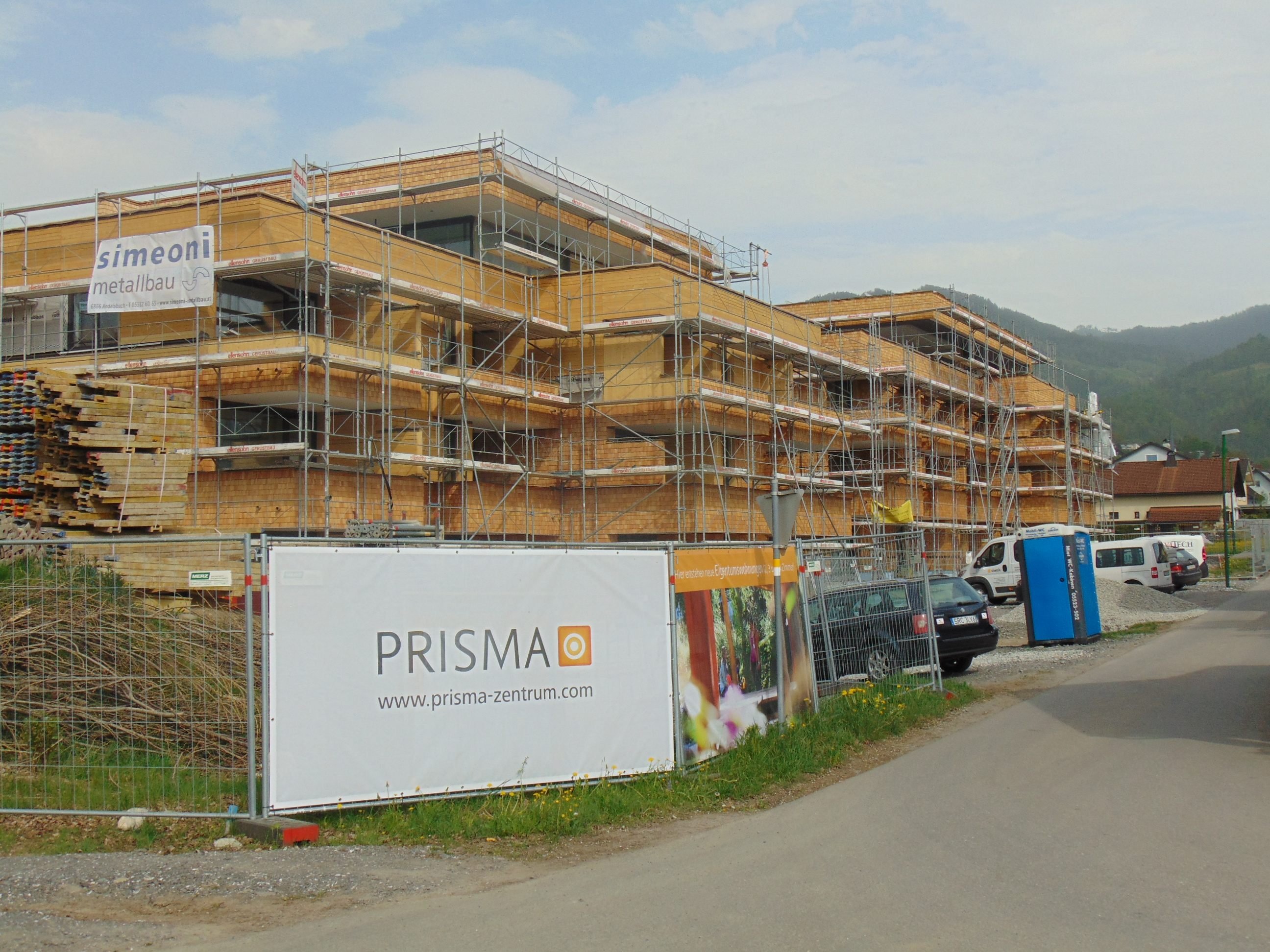 Am alten Sportplatz entsteht ein modernes Wohnquartier und ein neuer Spielplatz